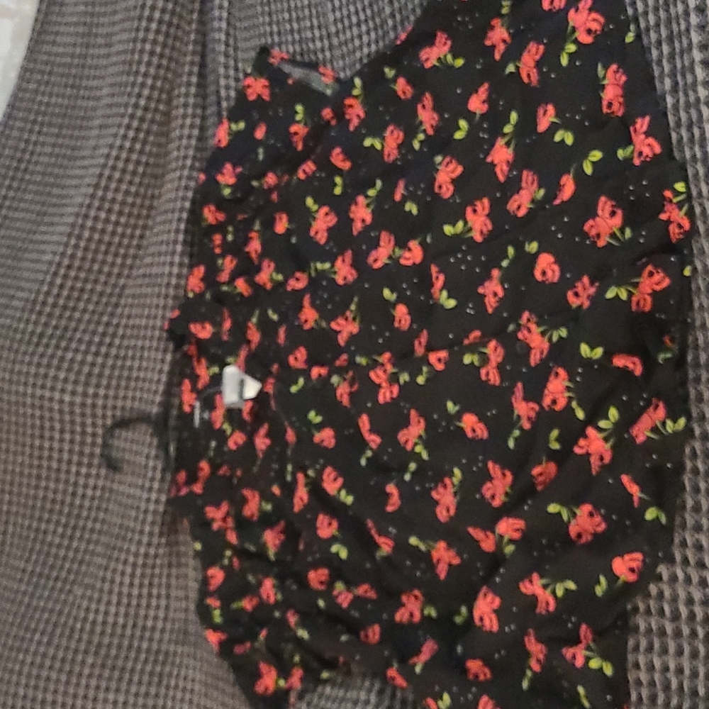 Torrid Button down blouse cherry skulls new with tags size 1